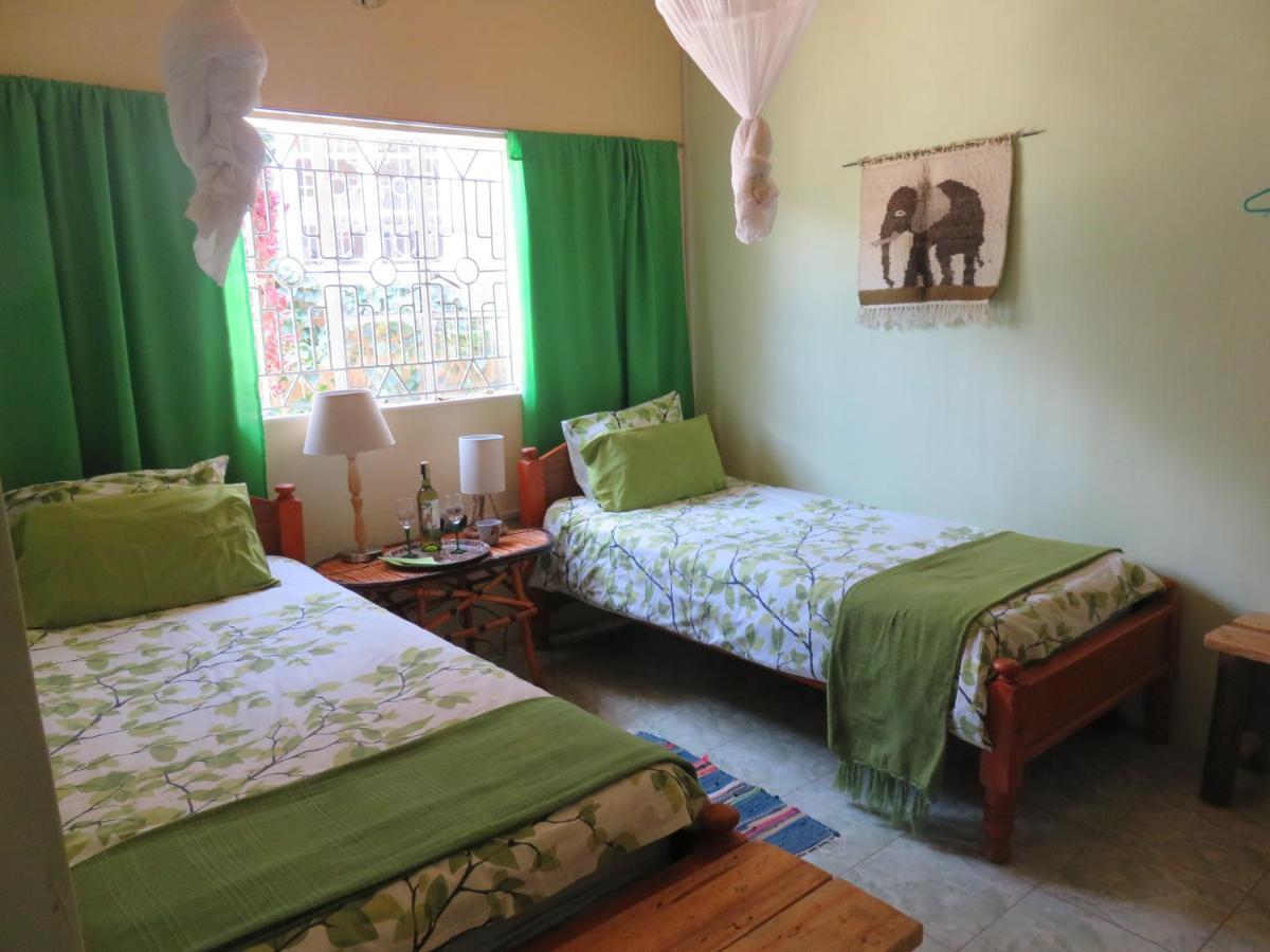 Aloepark Art Hotel Naivasha Extérieur photo